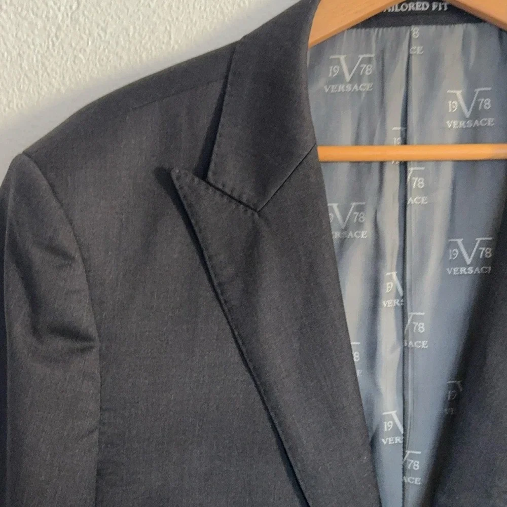 Versace 19.78 Tailored Fit Blazer Jacket Black 44R Men's 100% Wool